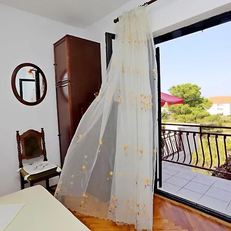Apartment Dvornik *