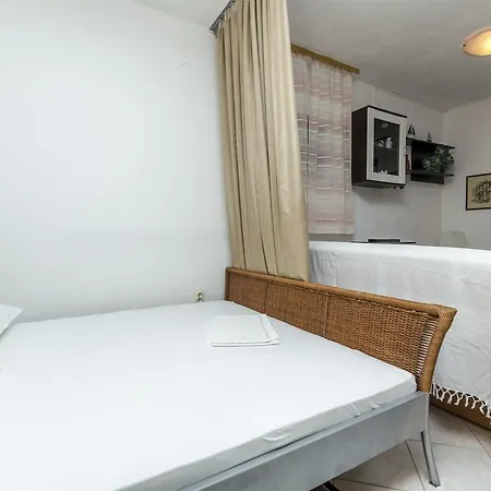 Apartment Dvornik